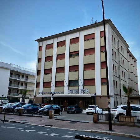 Park Hotel Mar Grande Tarente Extérieur photo