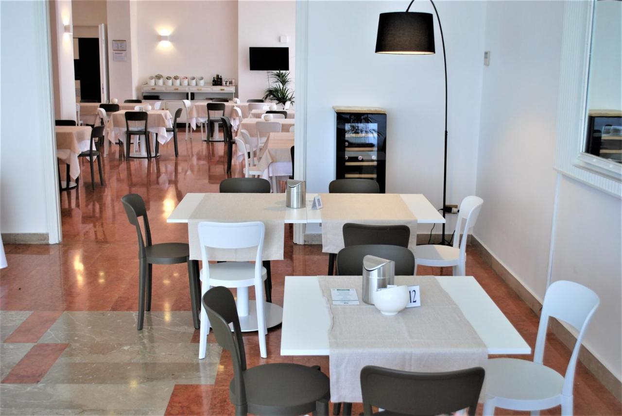 Park Hotel Mar Grande Tarente Extérieur photo