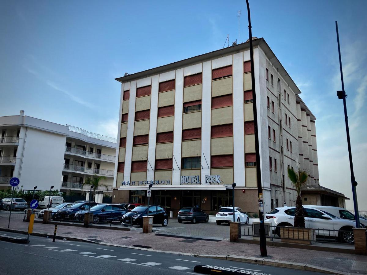 Park Hotel Mar Grande Tarente Extérieur photo